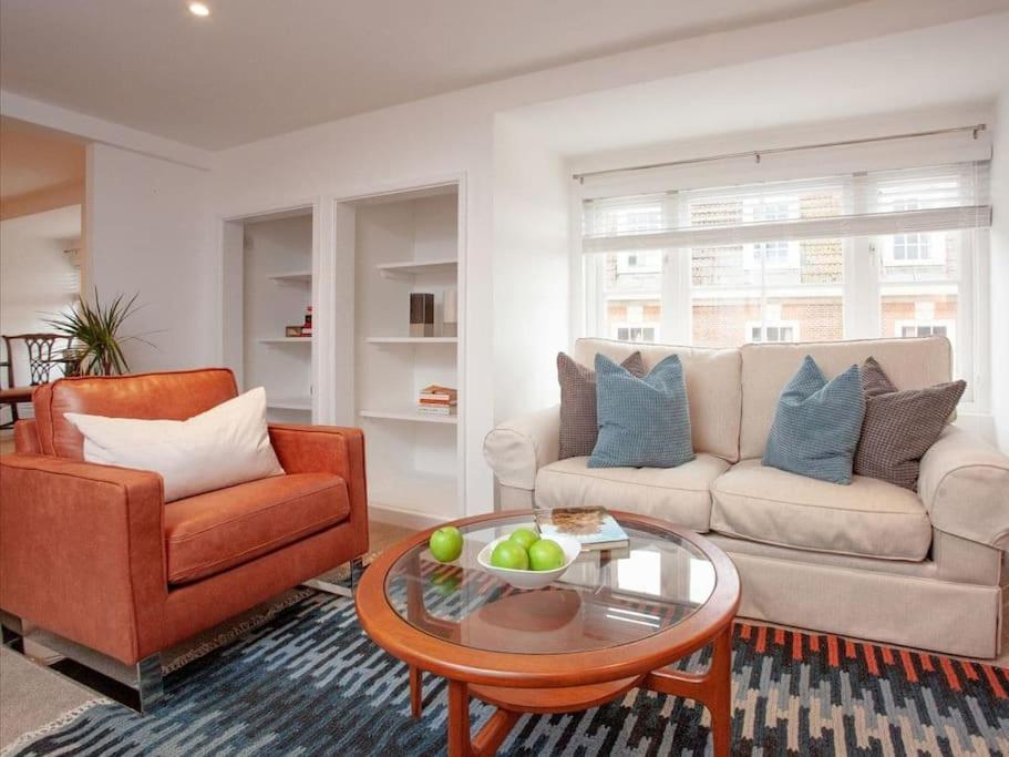 1 Perfectly Located Stylish, Comfortable Apartment Сидмаут Экстерьер фото